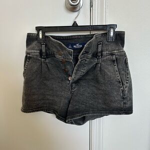 Hollister Women Black Denim Shorts 7